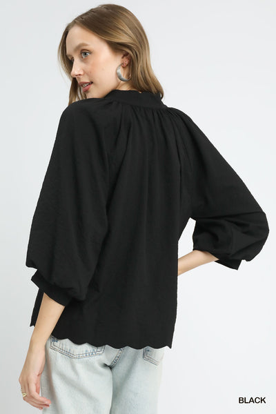 embracing more textured balloon sleeve top | black