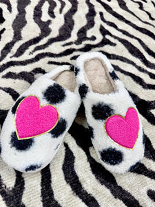 polka dot slippers | pink heart