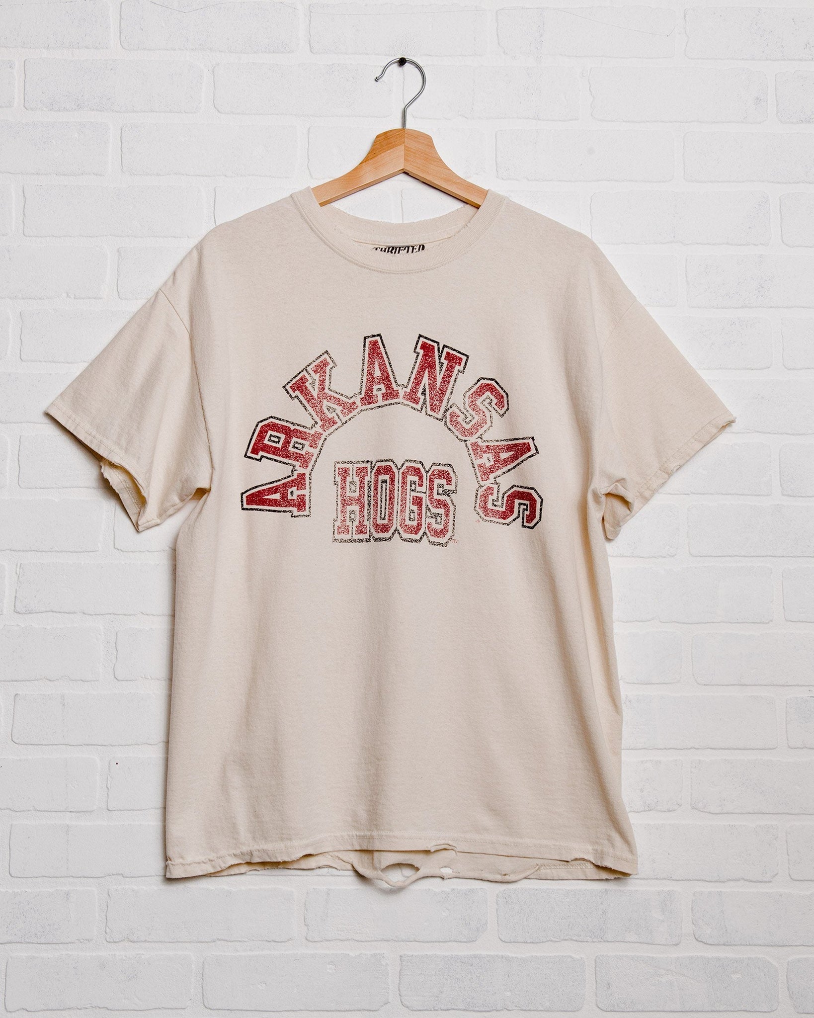 razorbacks mega arch thrifted tee | off white