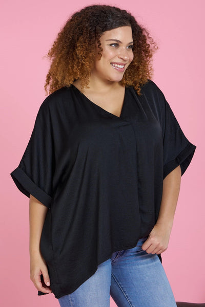 for the better top in curvy | black