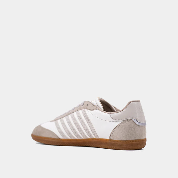 shu shop stevie sneakers | white