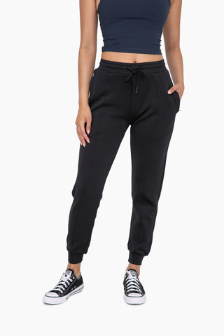 reason to stay joggers | black