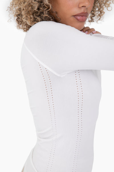 never leaving seamless long sleeve tee | white