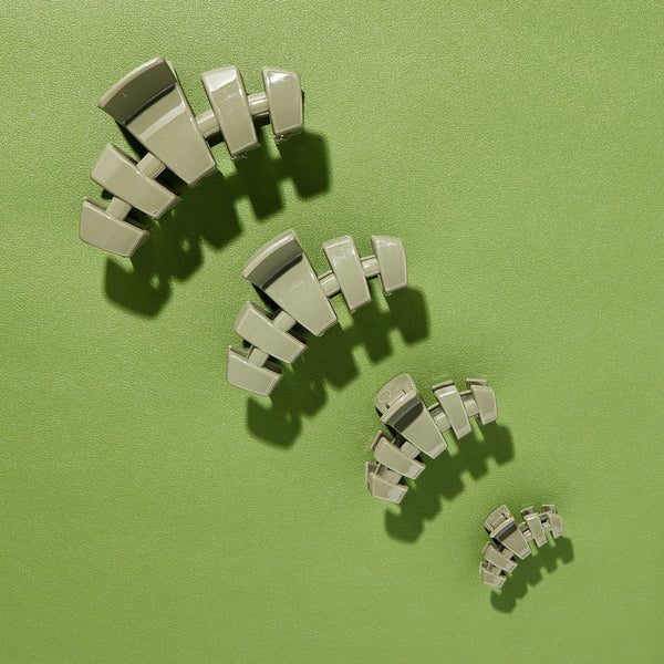 teleties classic claw clip, medium | sage it ain't so