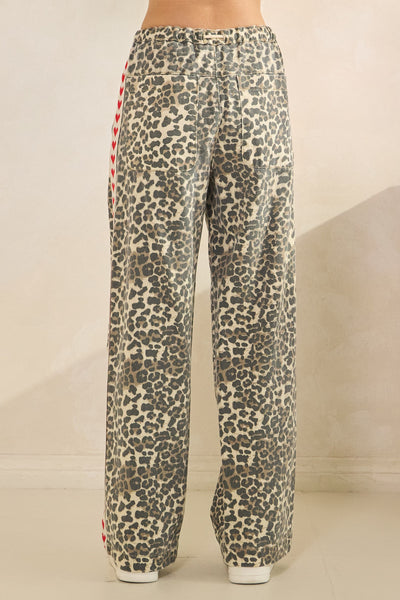 heart on the line side stripe wide leg jeans | leopard