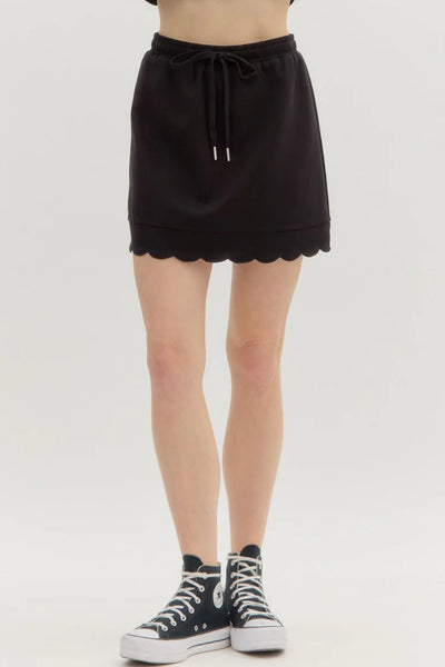 something chic scallop hem skort | black