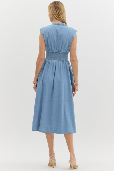 chasing that feeling denim midi dress | lt blue