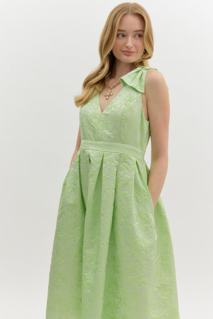 waves of my heart floral pleated midi dress | lime  Me & Maude