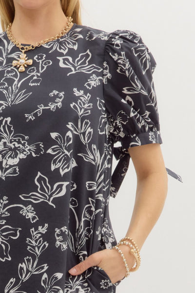 the new classic floral puff sleeve dress | black