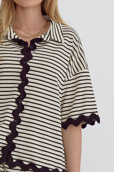 looking for signs striped top | black + white