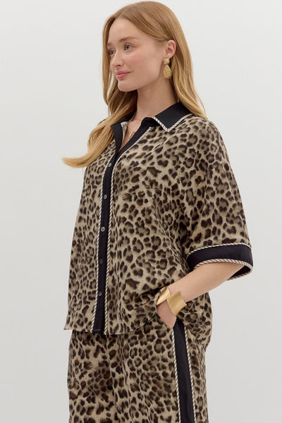 on my mind leopard button up | black