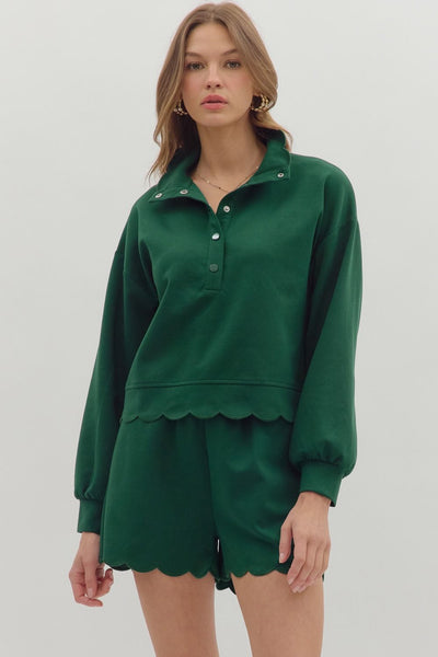 worth remembering scalloped pullover | hunter green