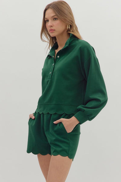 worth remembering scalloped pullover | hunter green