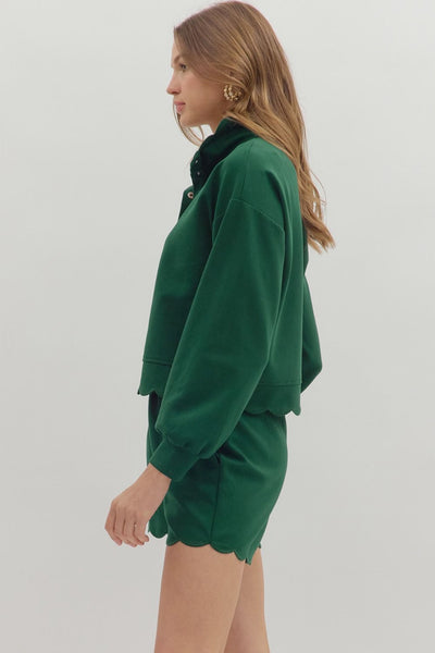 worth remembering scalloped pullover | hunter green