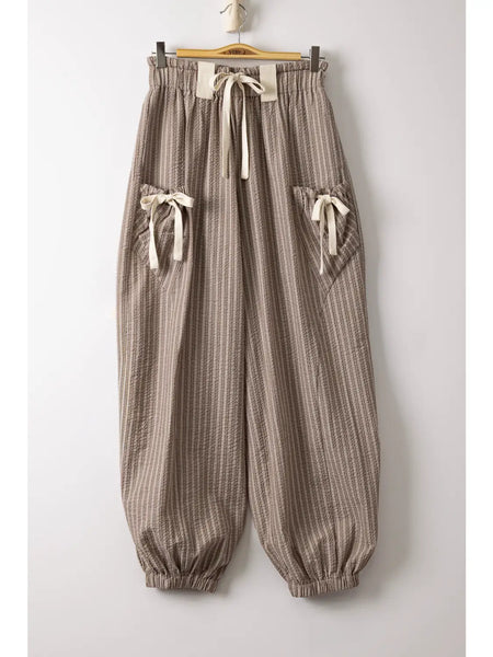 easy confidence striped textured pants | taupe + white