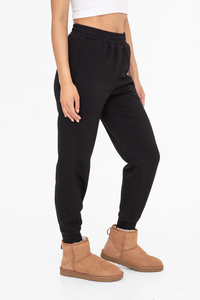 fight the feeling elevated joggers | black
