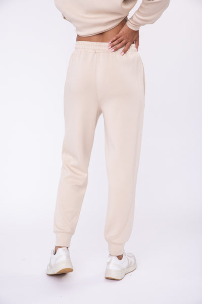 fight the feeling elevated joggers | natural