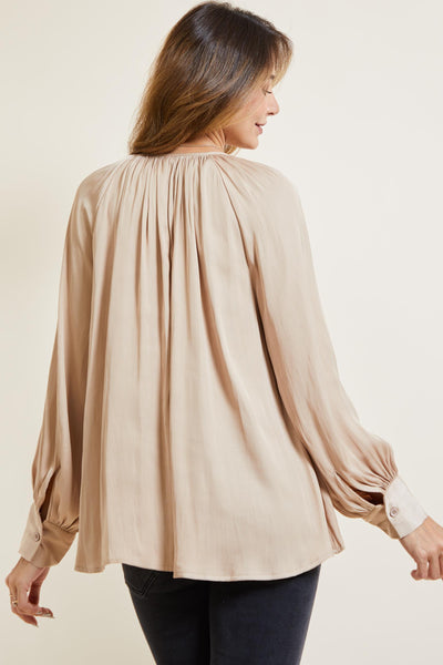 take in the magic top | taupe