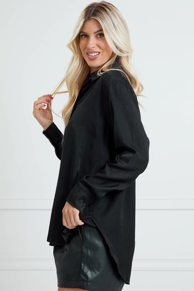 banking on it button up top | black