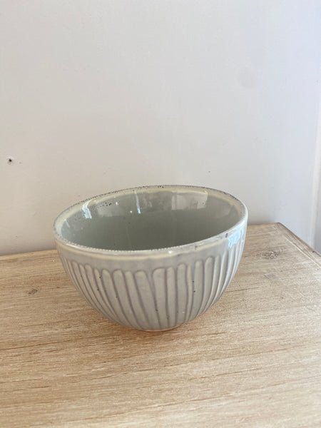 debossed stoneware bowl | grey